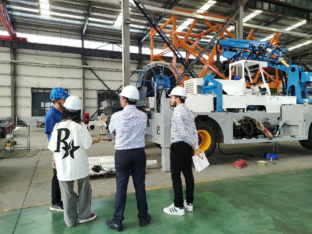 2025年7月印度客戶到訪焦作泰鑫機械廠區